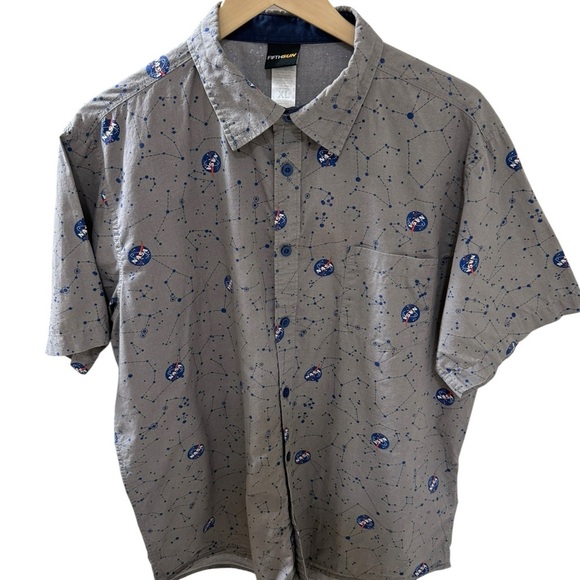 Fifth Sun Size XL Men’s Cotton NASA Print With constellations Whimsy Space Fun - Picture 1 of 5